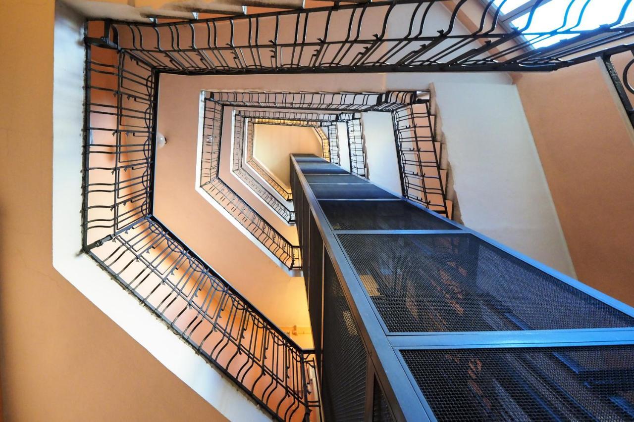 Apartamento Primopiano - Piero Della Francesca Milán Exterior foto